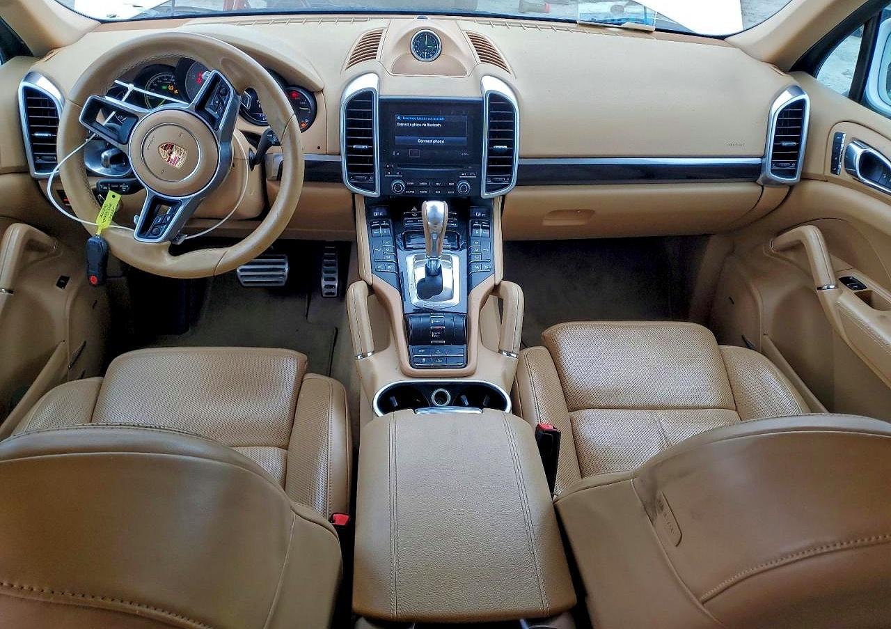 2017 PORSCHE CAYENNE SE HYBRID PLATINUM photo 8