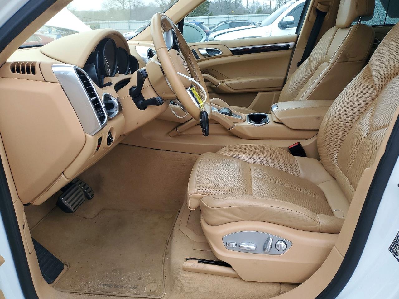2017 PORSCHE CAYENNE SE HYBRID PLATINUM photo 7