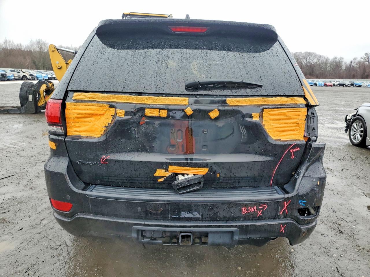 2020 JEEP GRAND CHEROKEE LAREDO photo 6