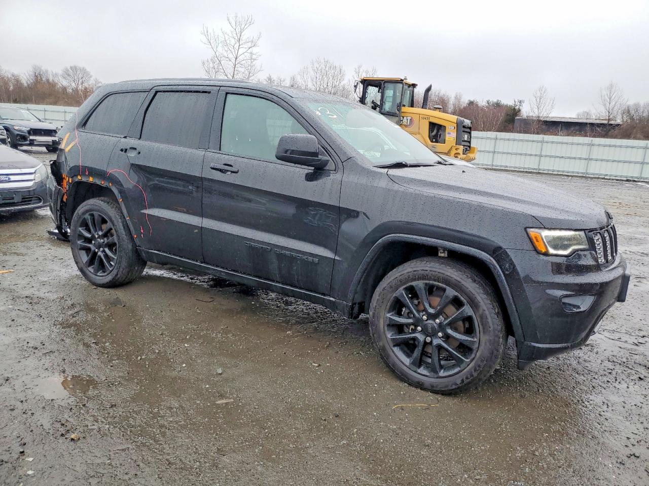 2020 JEEP GRAND CHEROKEE LAREDO photo 4