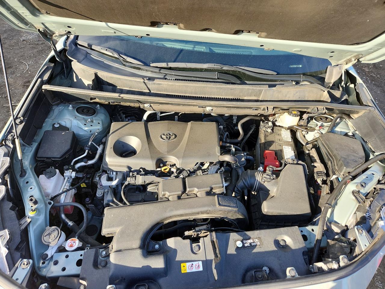 2021 TOYOTA RAV4 XLE photo 12