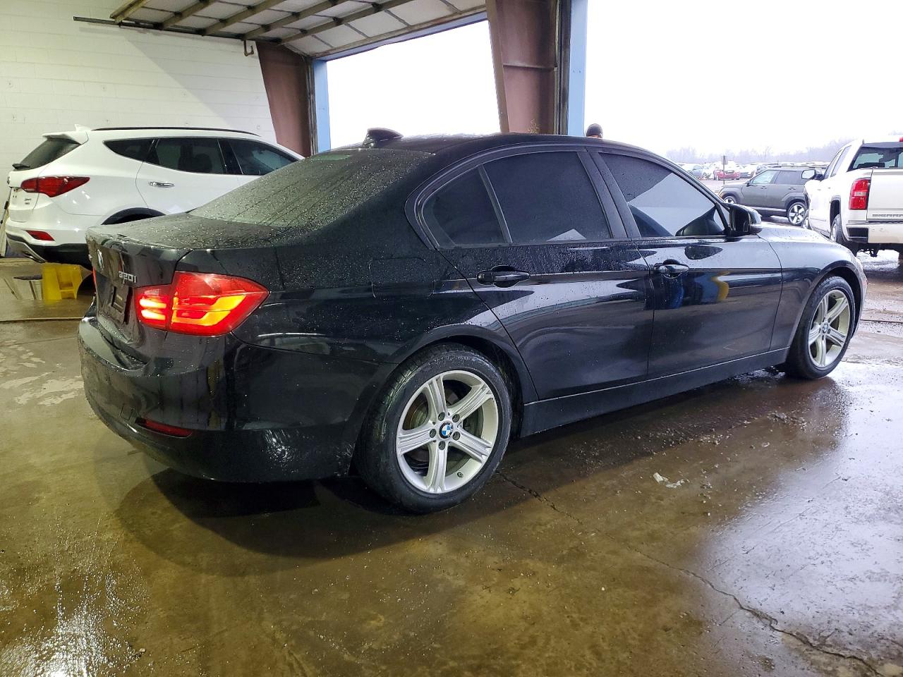 2014 BMW 320 I XDRIVE photo 3