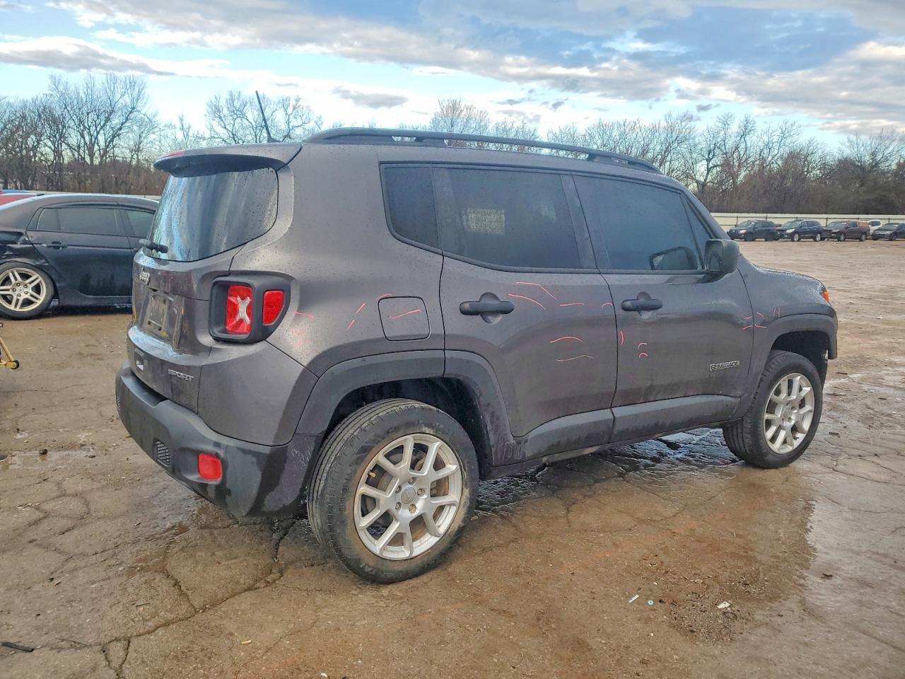 2019 JEEP RENEGADE SPORT photo 3
