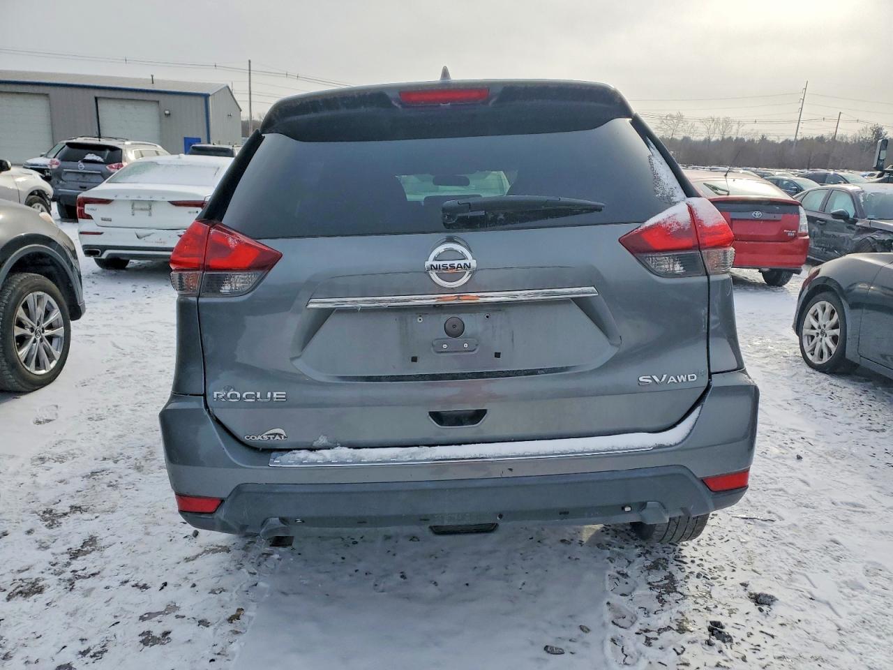 2017 NISSAN ROGUE SV photo 6