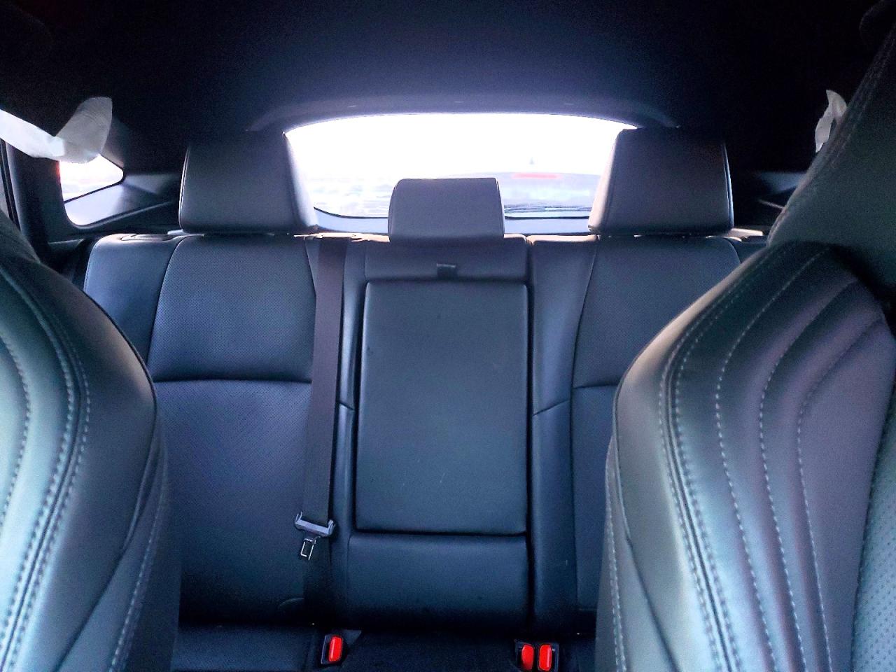 2021 TOYOTA VENZA LE photo 10