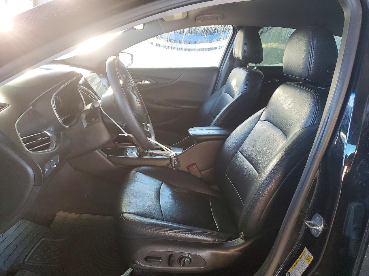 2017 CHEVROLET MALIBU LT photo 13