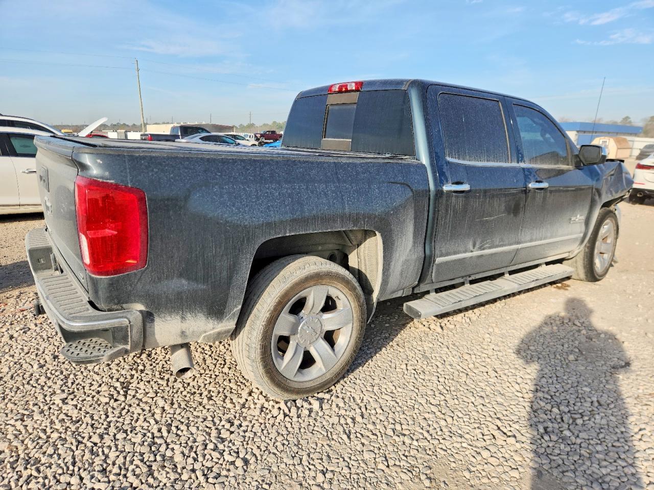 2017 CHEVROLET SILVERADO C1500 LTZ photo 5