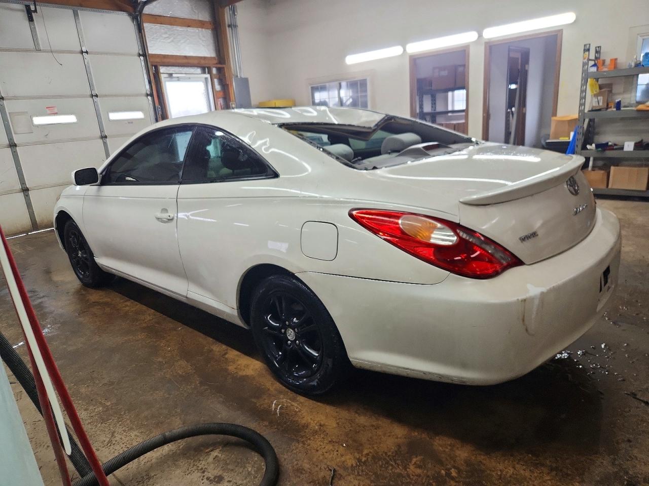 2005 TOYOTA CAMRY SOLARA SE photo 3
