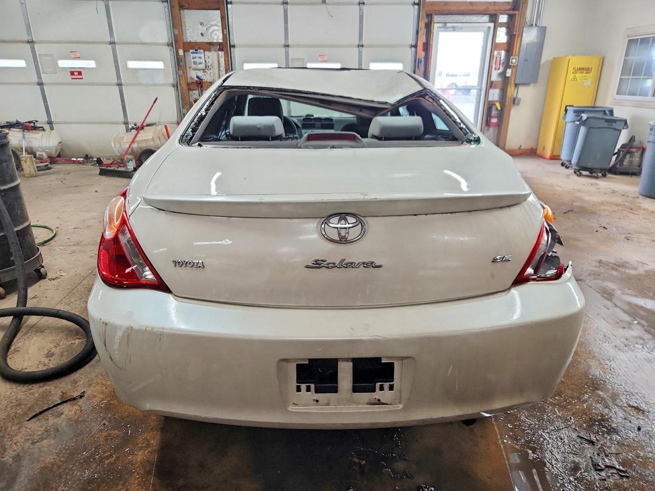 2005 TOYOTA CAMRY SOLARA SE photo 11