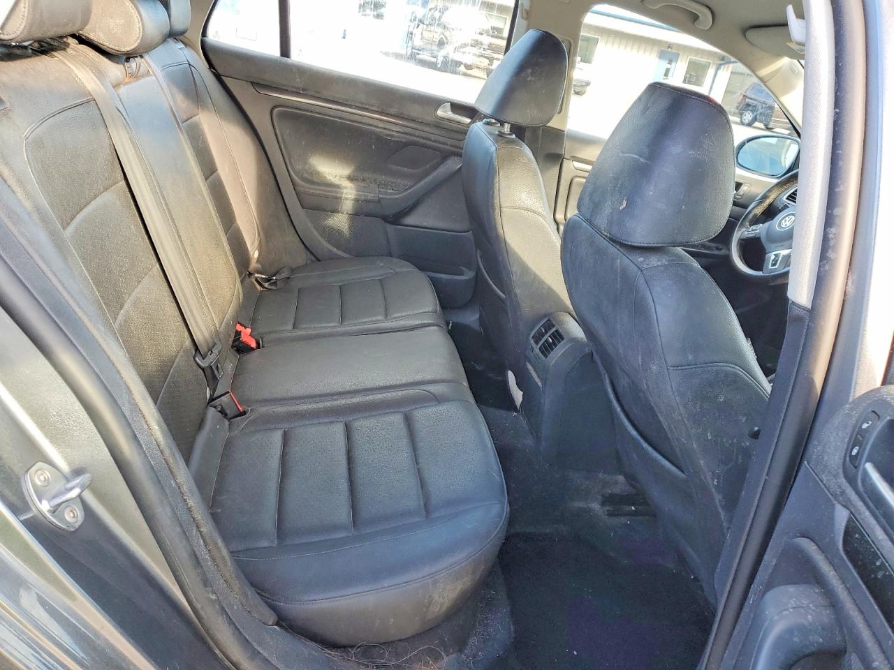 2014 VOLKSWAGEN JETTA TDI photo 10