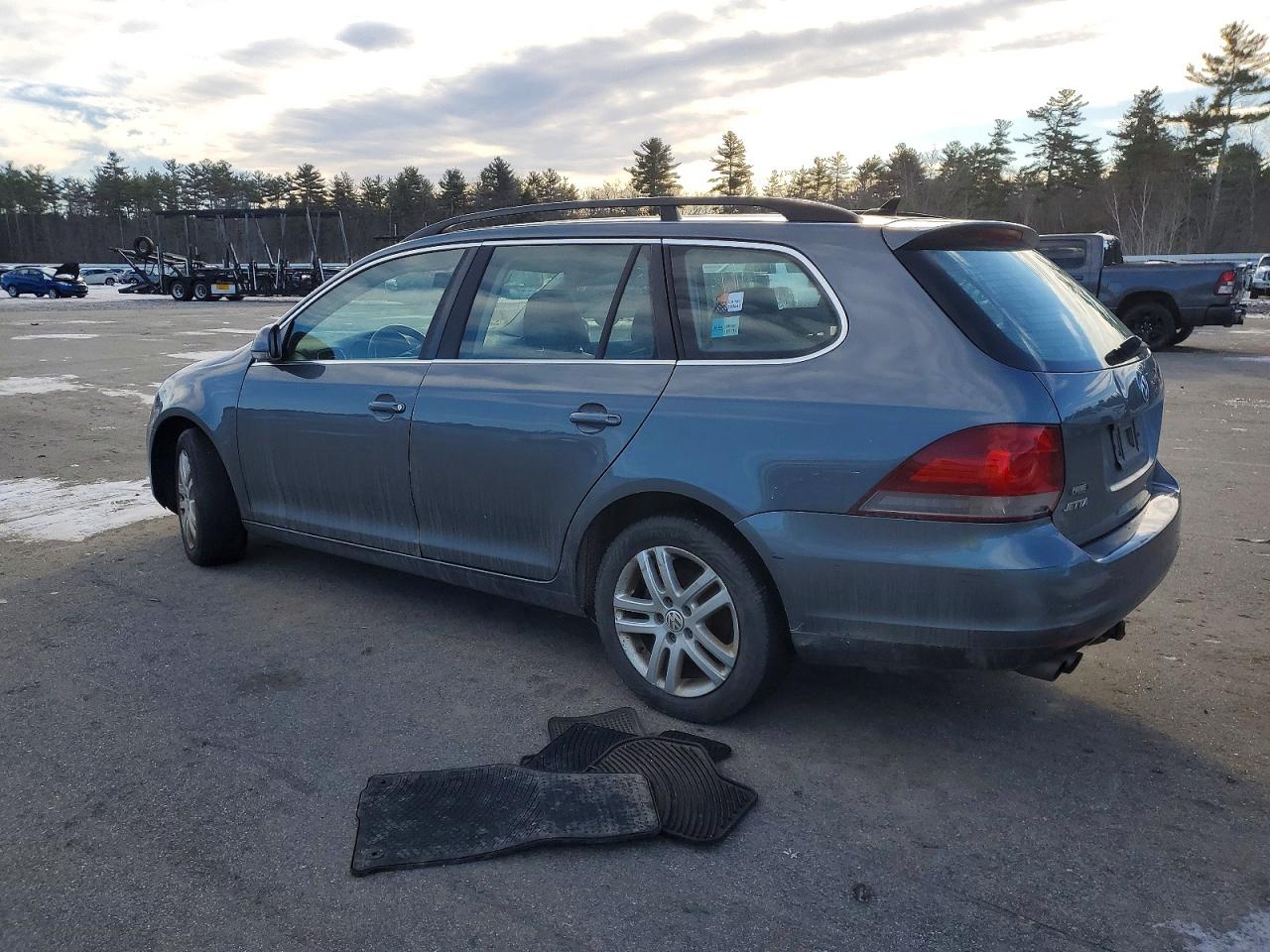 2014 VOLKSWAGEN JETTA TDI photo 2
