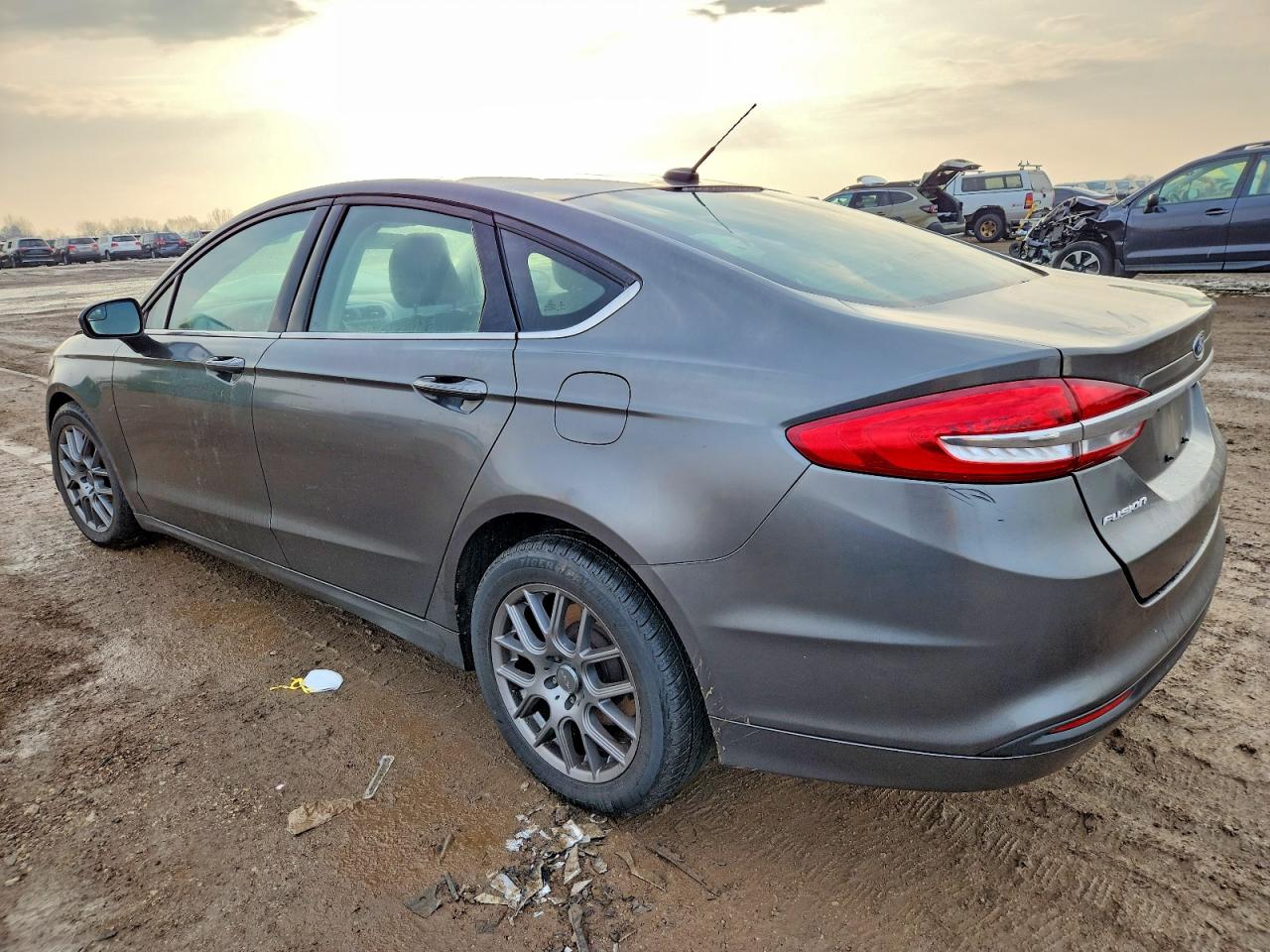 2017 FORD FUSION SE photo 3