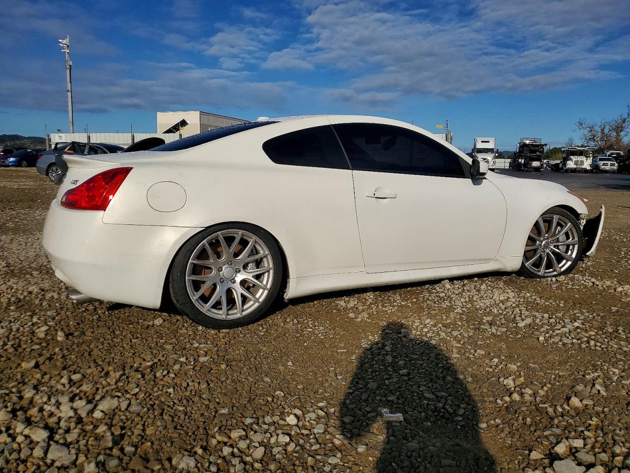 2009 INFINITI G37 BASE photo 3