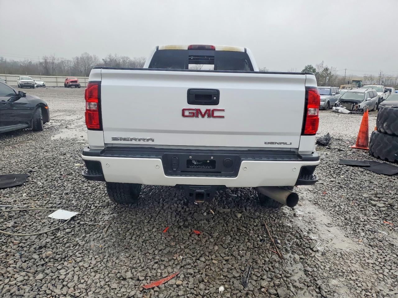2019 GMC SIERRA K2500 DENALI photo 6