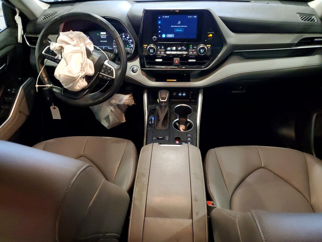 2023 TOYOTA HIGHLANDER HYBRID XLE photo 8