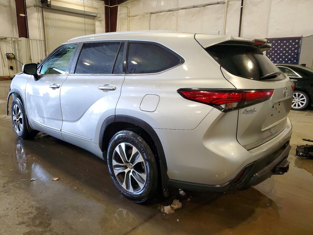 2023 TOYOTA HIGHLANDER HYBRID XLE photo 2