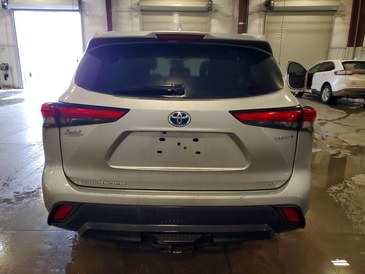 2023 TOYOTA HIGHLANDER HYBRID XLE photo 6