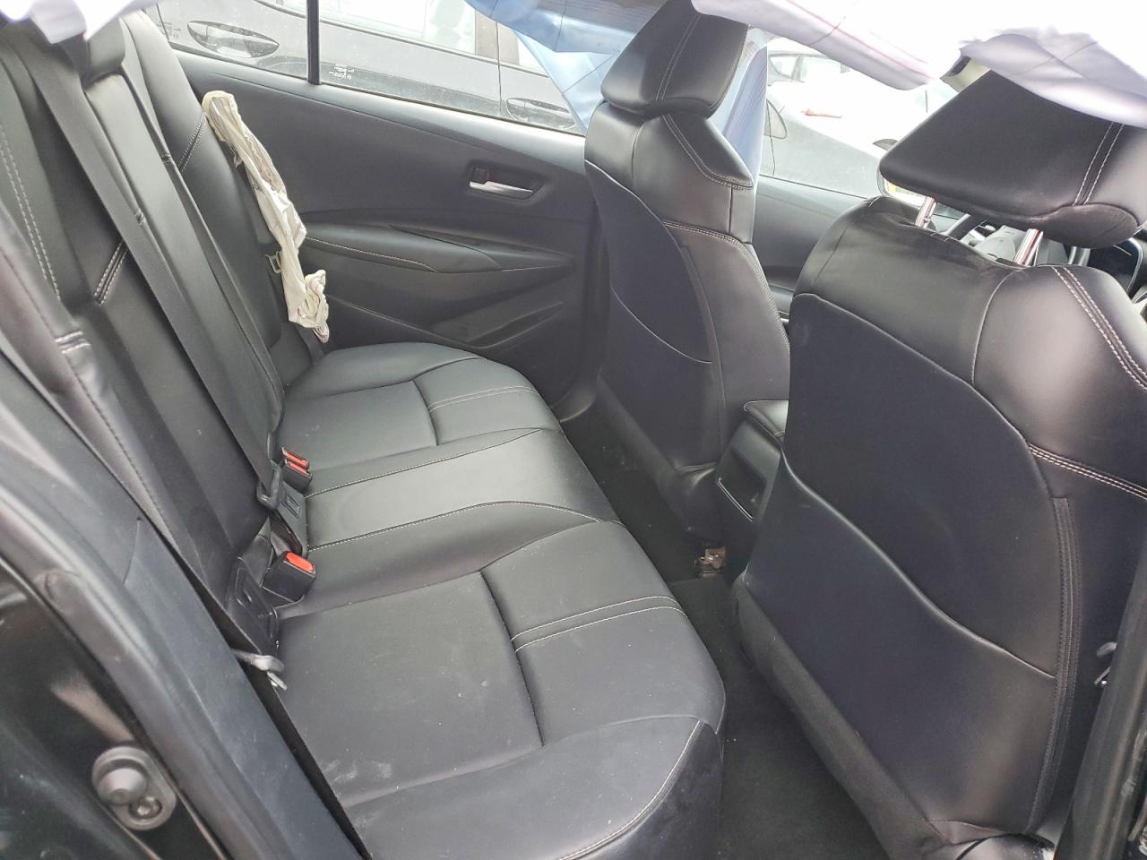 2021 TOYOTA COROLLA XLE photo 10