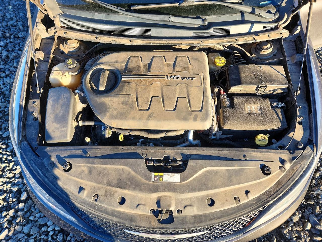 2015 CHRYSLER 200 S photo 11