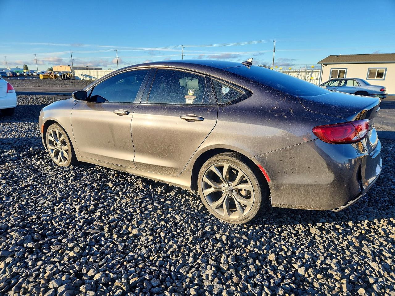 2015 CHRYSLER 200 S photo 2