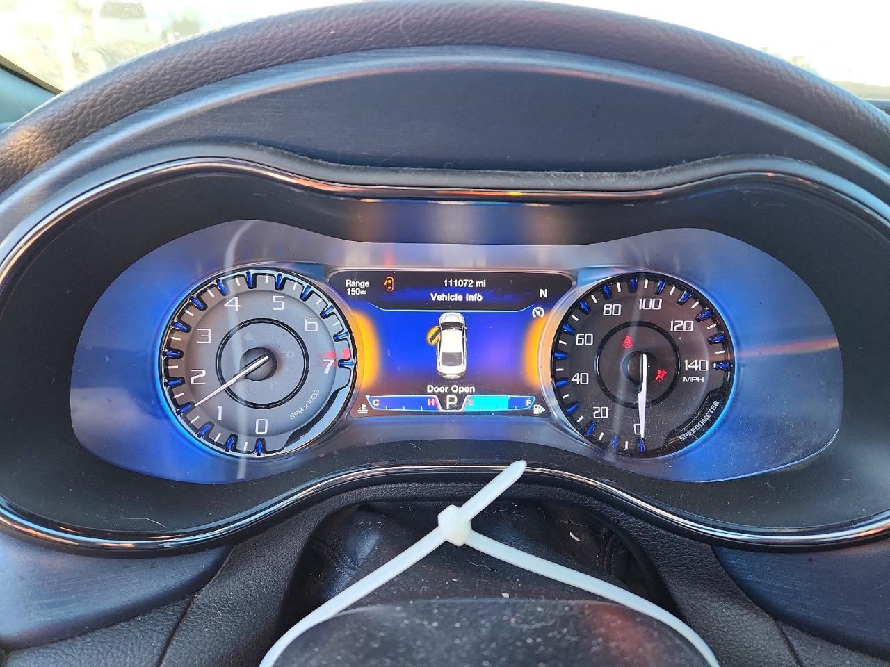 2015 CHRYSLER 200 S photo 9