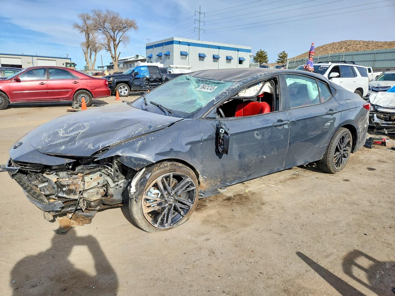2025 TOYOTA CAMRY