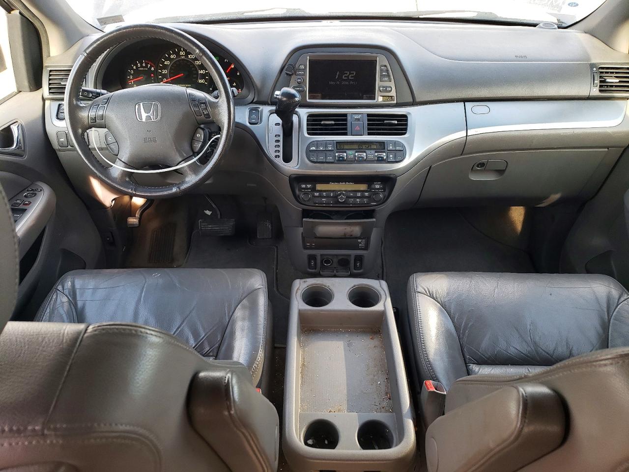 2010 HONDA ODYSSEY TOURING photo 8