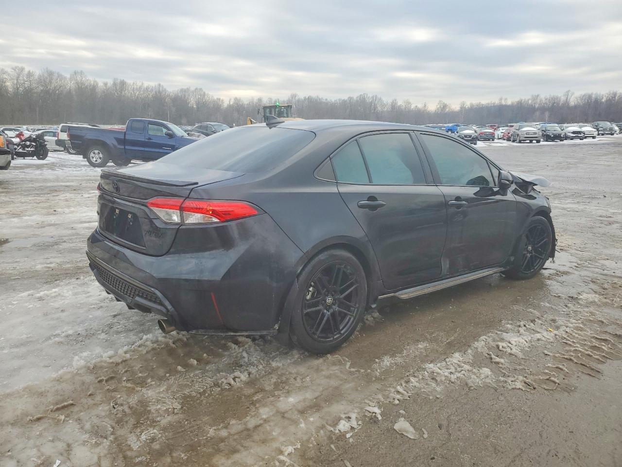 2021 TOYOTA COROLLA SE photo 3