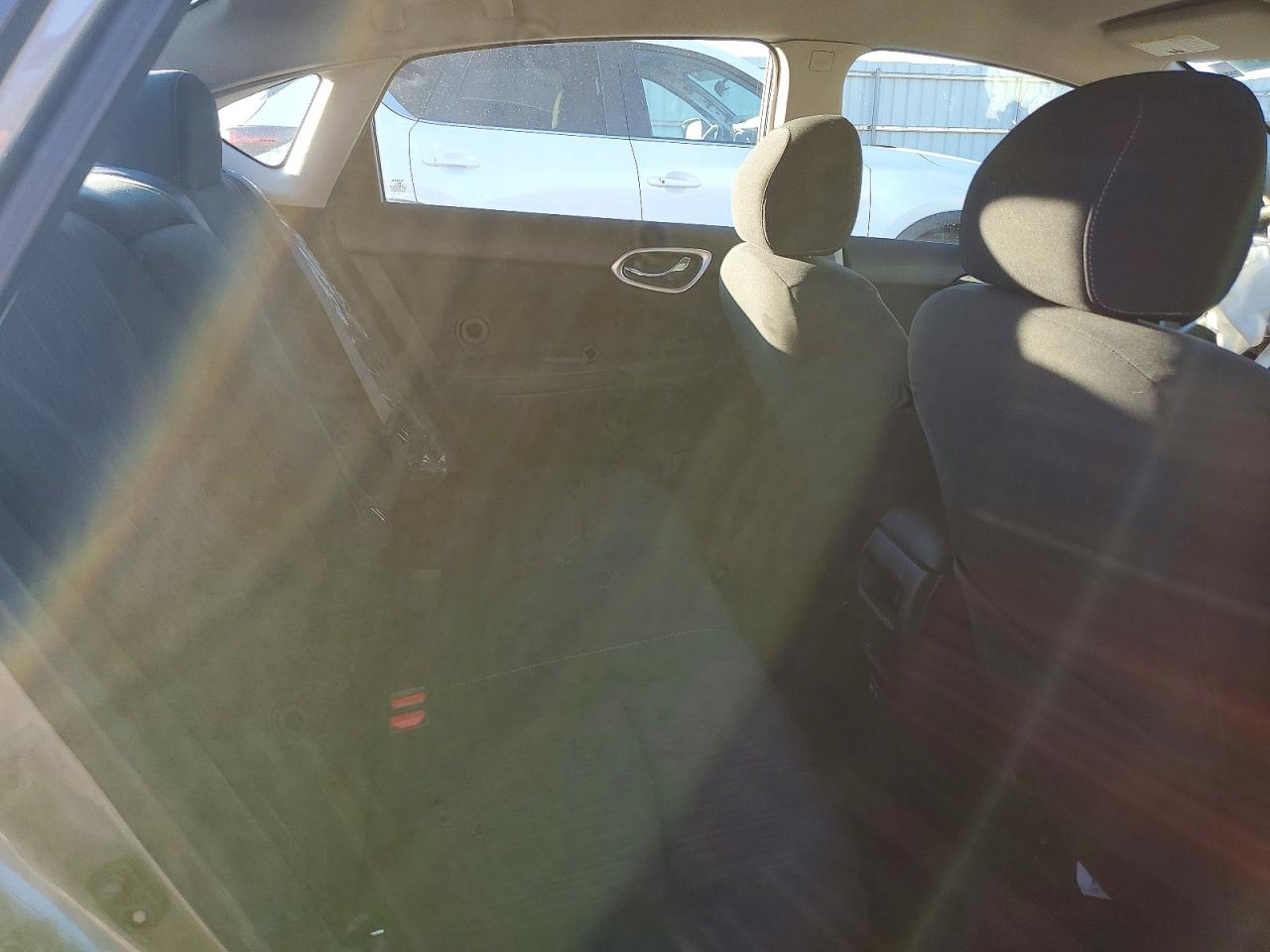 2019 NISSAN SENTRA S photo 10