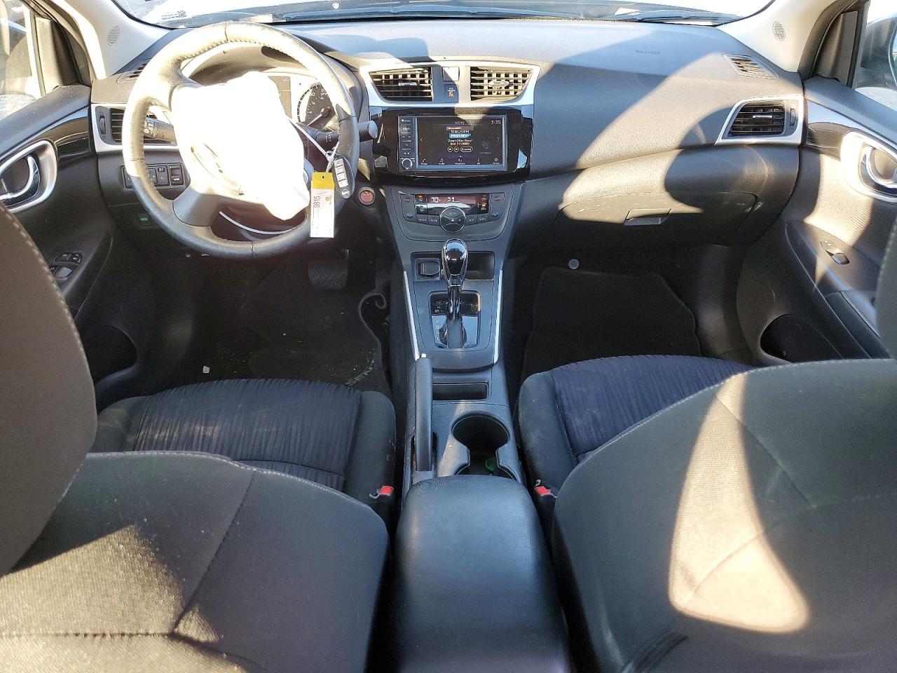 2019 NISSAN SENTRA S photo 8