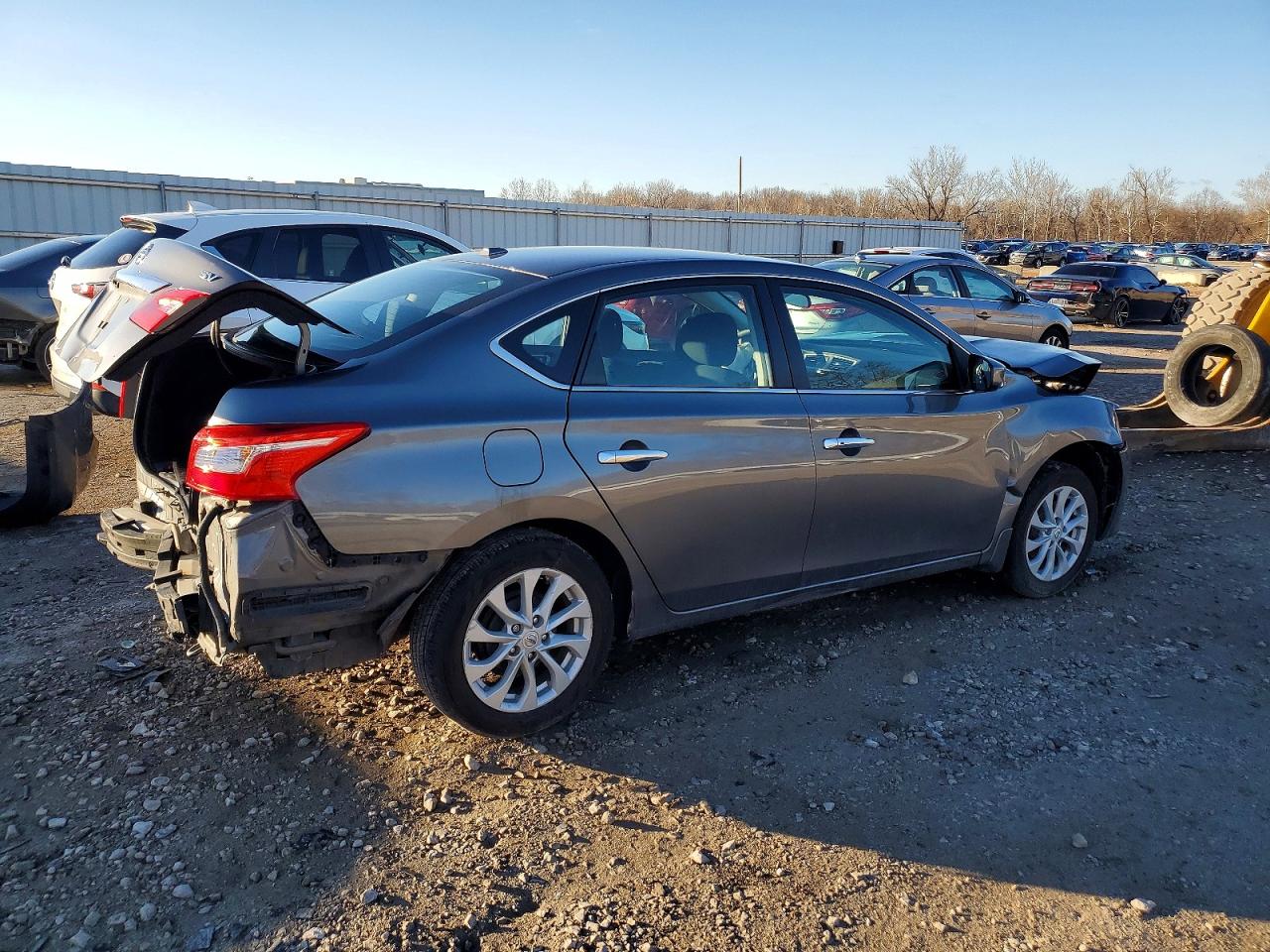 2019 NISSAN SENTRA S photo 3