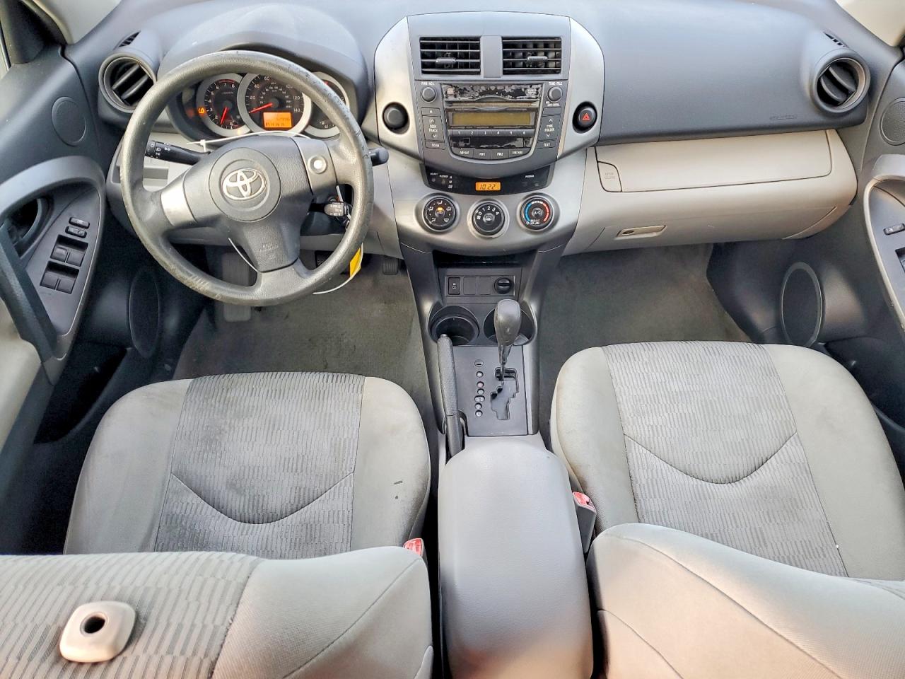 2010 TOYOTA RAV4 photo 8