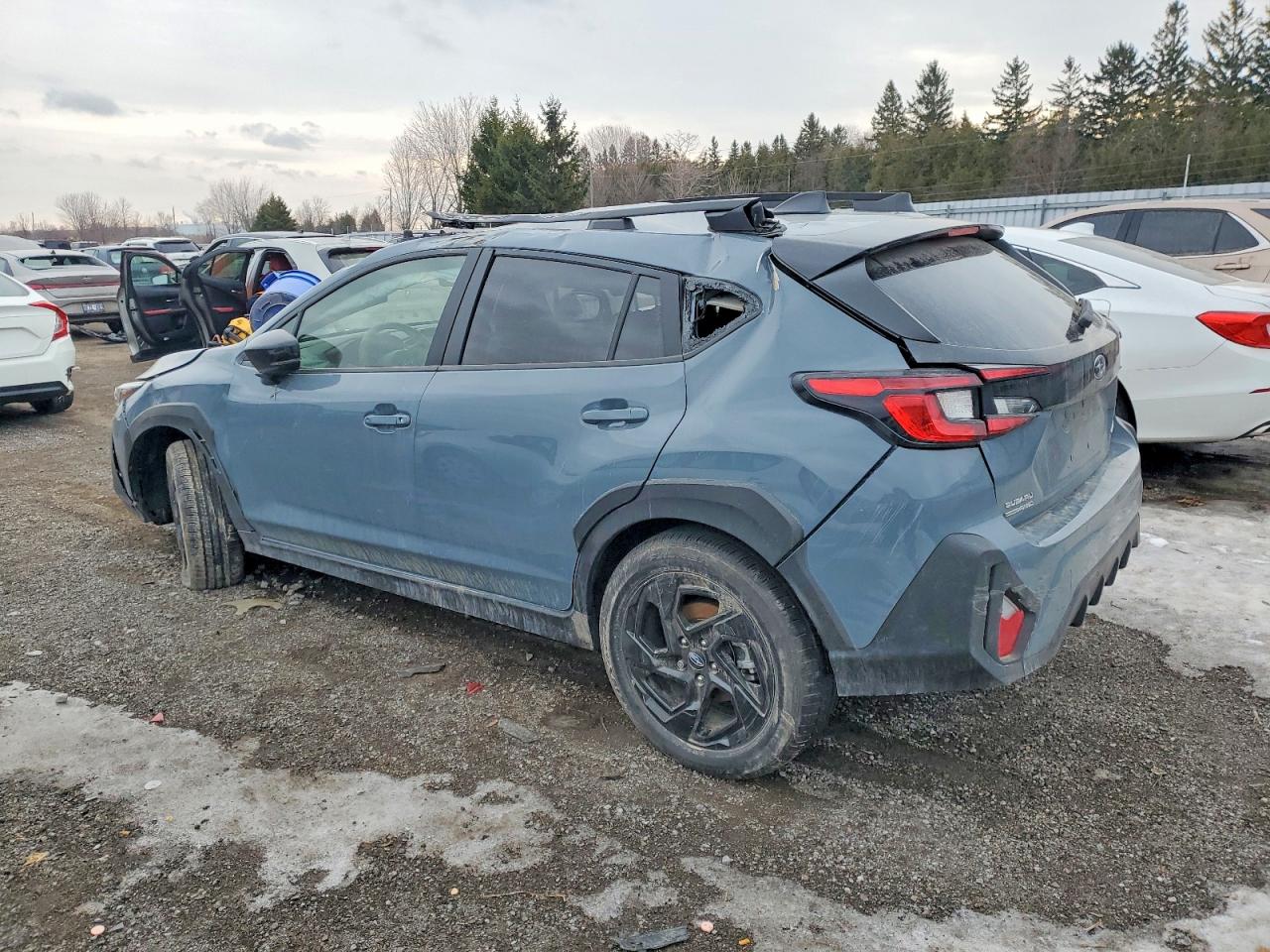 2024 SUBARU CROSSTREK photo 2