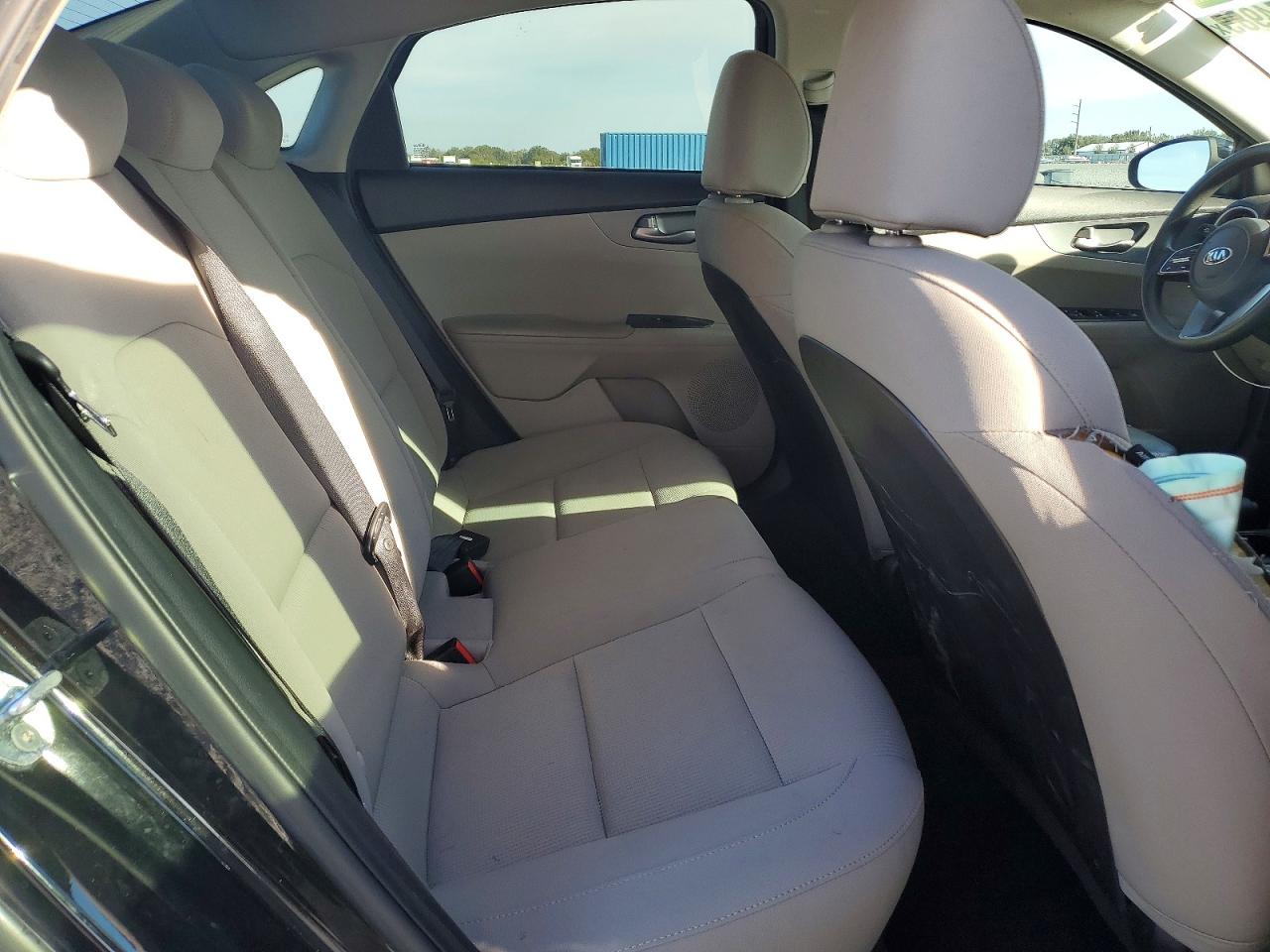 2021 KIA FORTE FE photo 10
