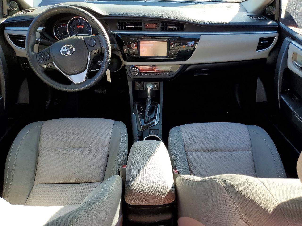2015 TOYOTA COROLLA L photo 15
