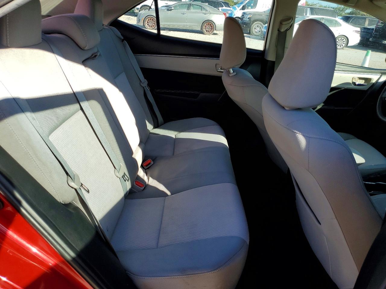 2015 TOYOTA COROLLA L photo 19