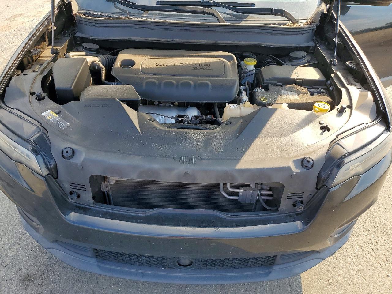 2021 JEEP CHEROKEE LATITUDE photo 12