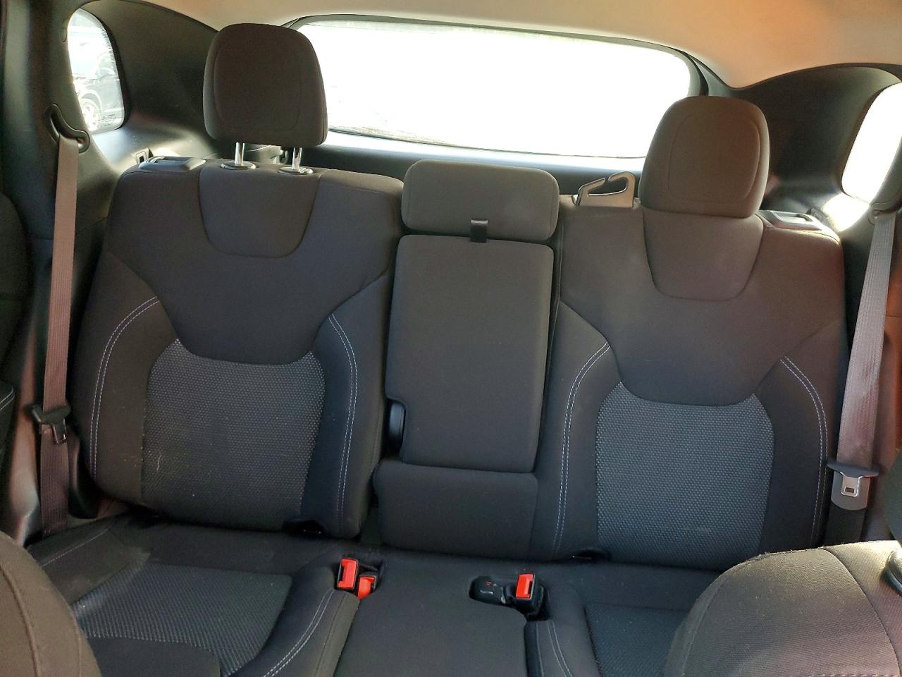 2021 JEEP CHEROKEE LATITUDE photo 10