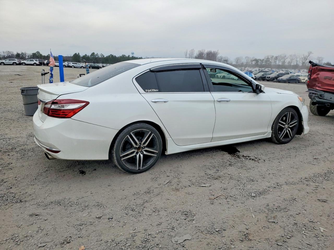2016 HONDA ACCORD SPORT photo 3