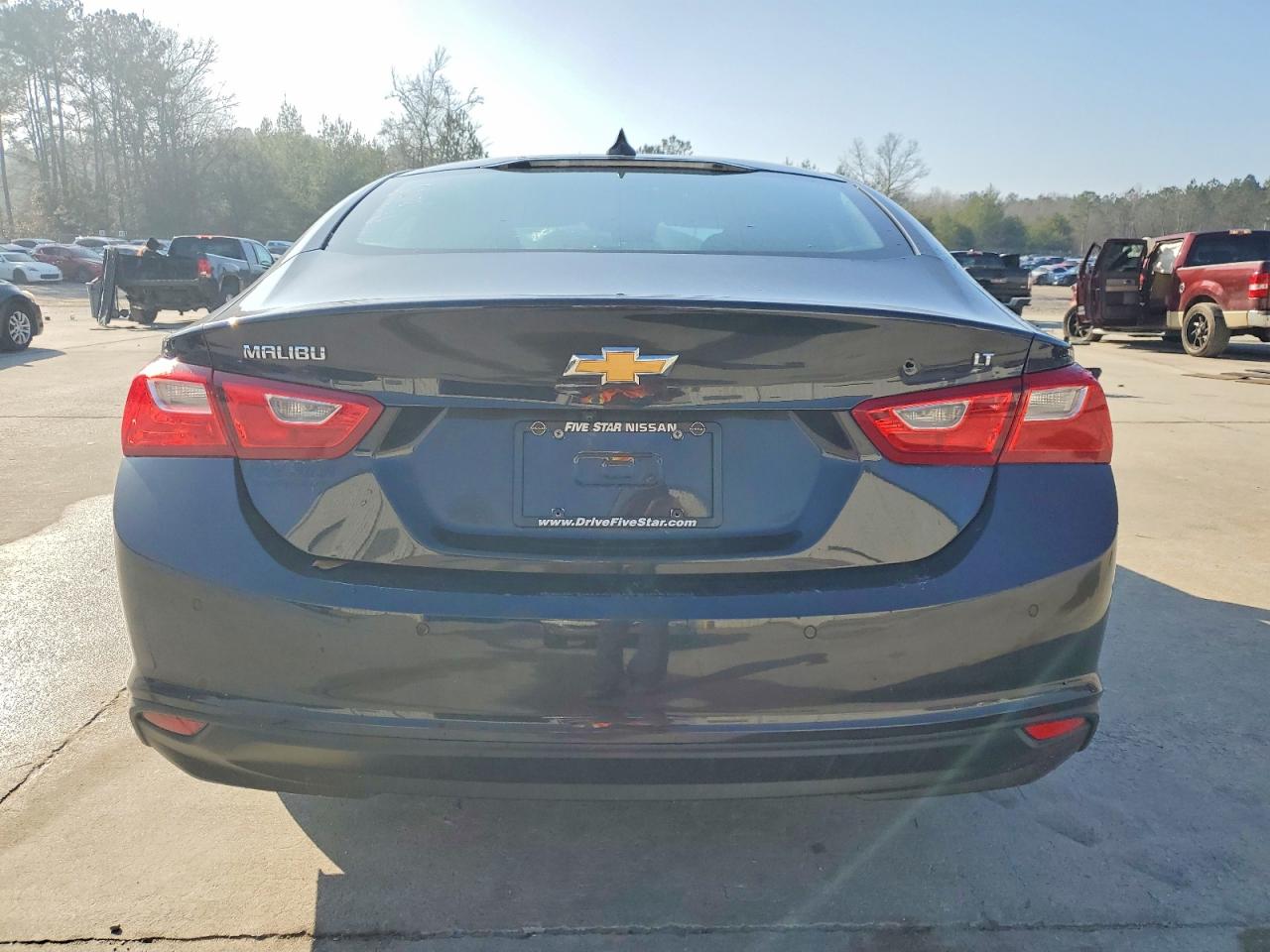 2023 CHEVROLET MALIBU LT photo 6