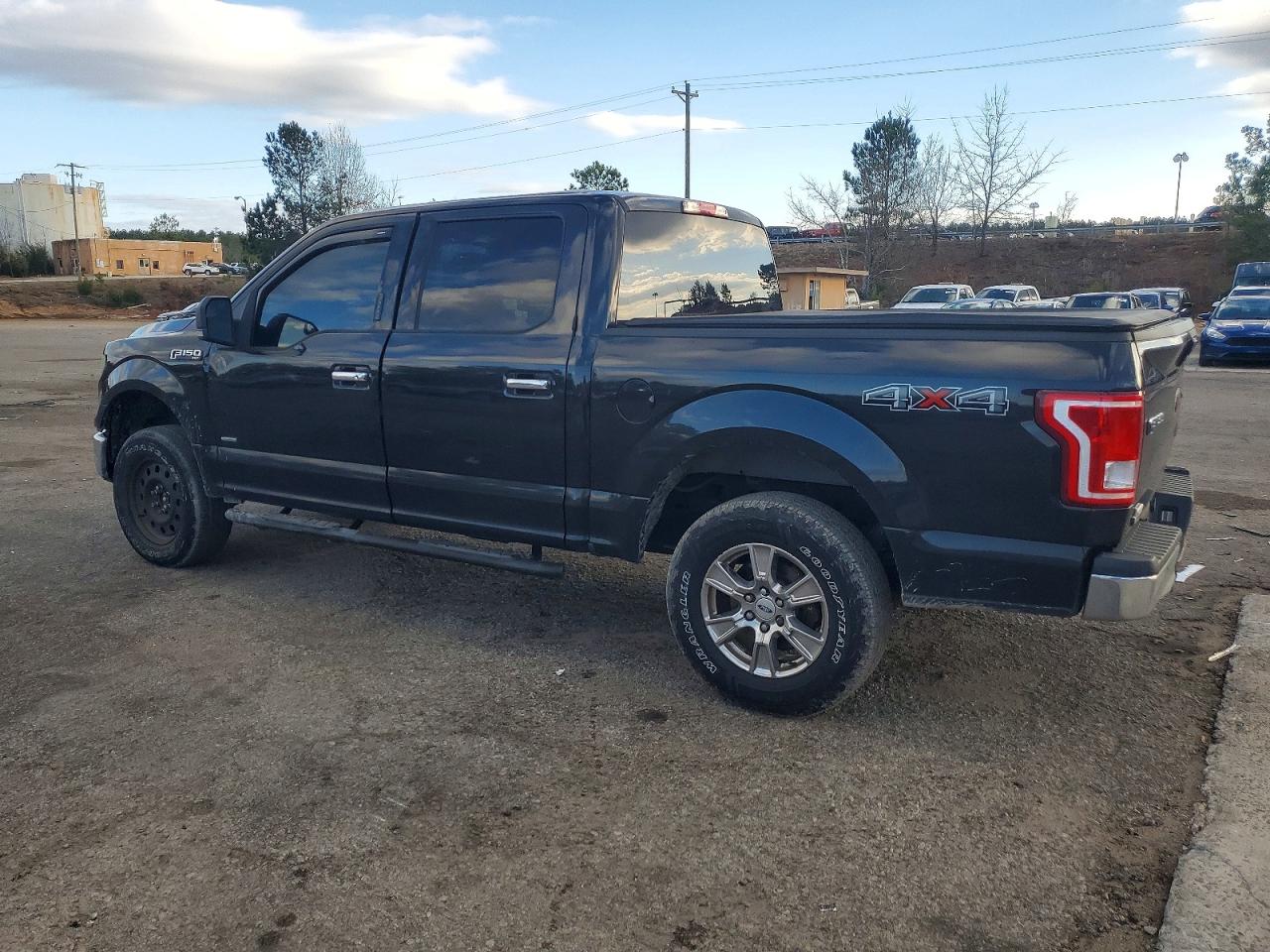 2015 FORD F150 SUPERCREW photo 2