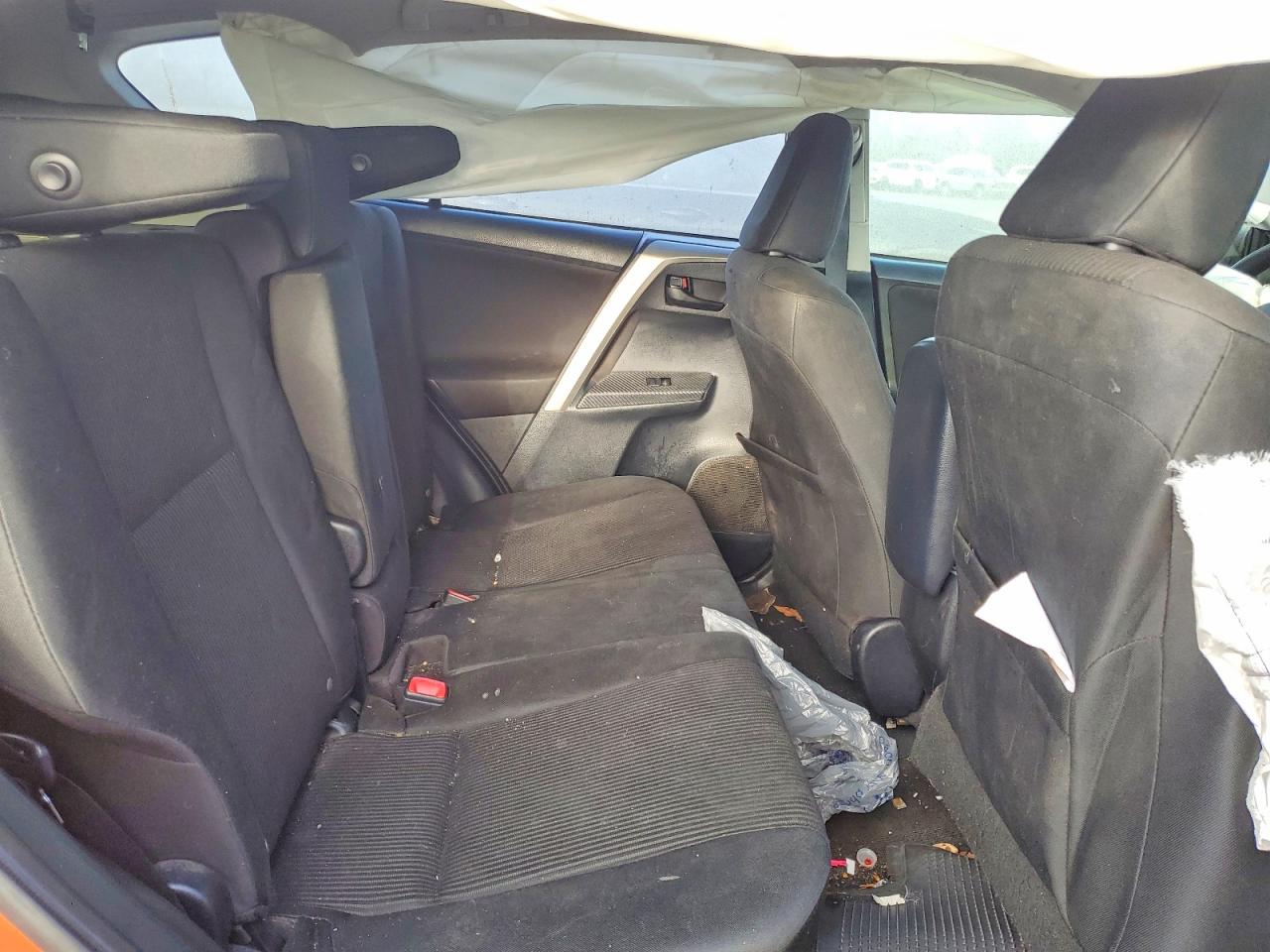 2015 TOYOTA RAV4 LE photo 10