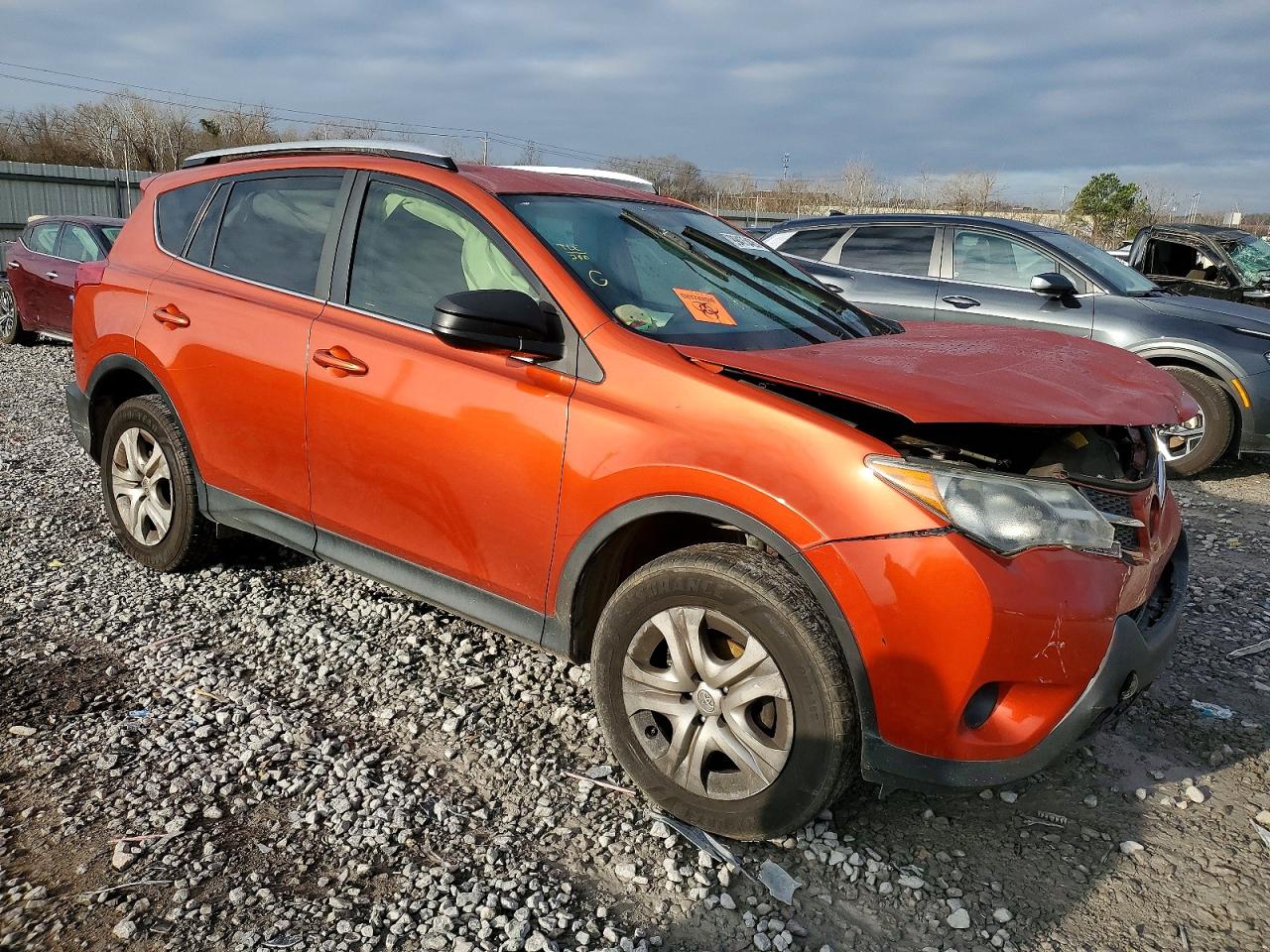 2015 TOYOTA RAV4 LE photo 4