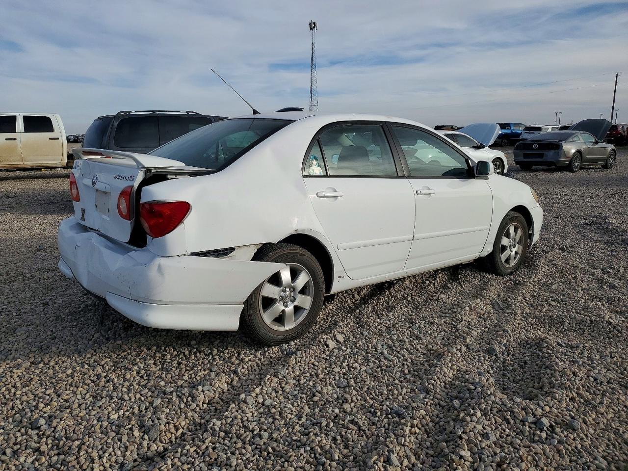2006 TOYOTA COROLLA CE photo 3
