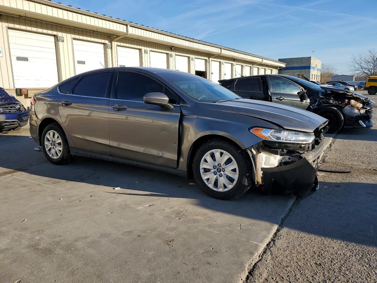 2013 FORD FUSION S photo 4