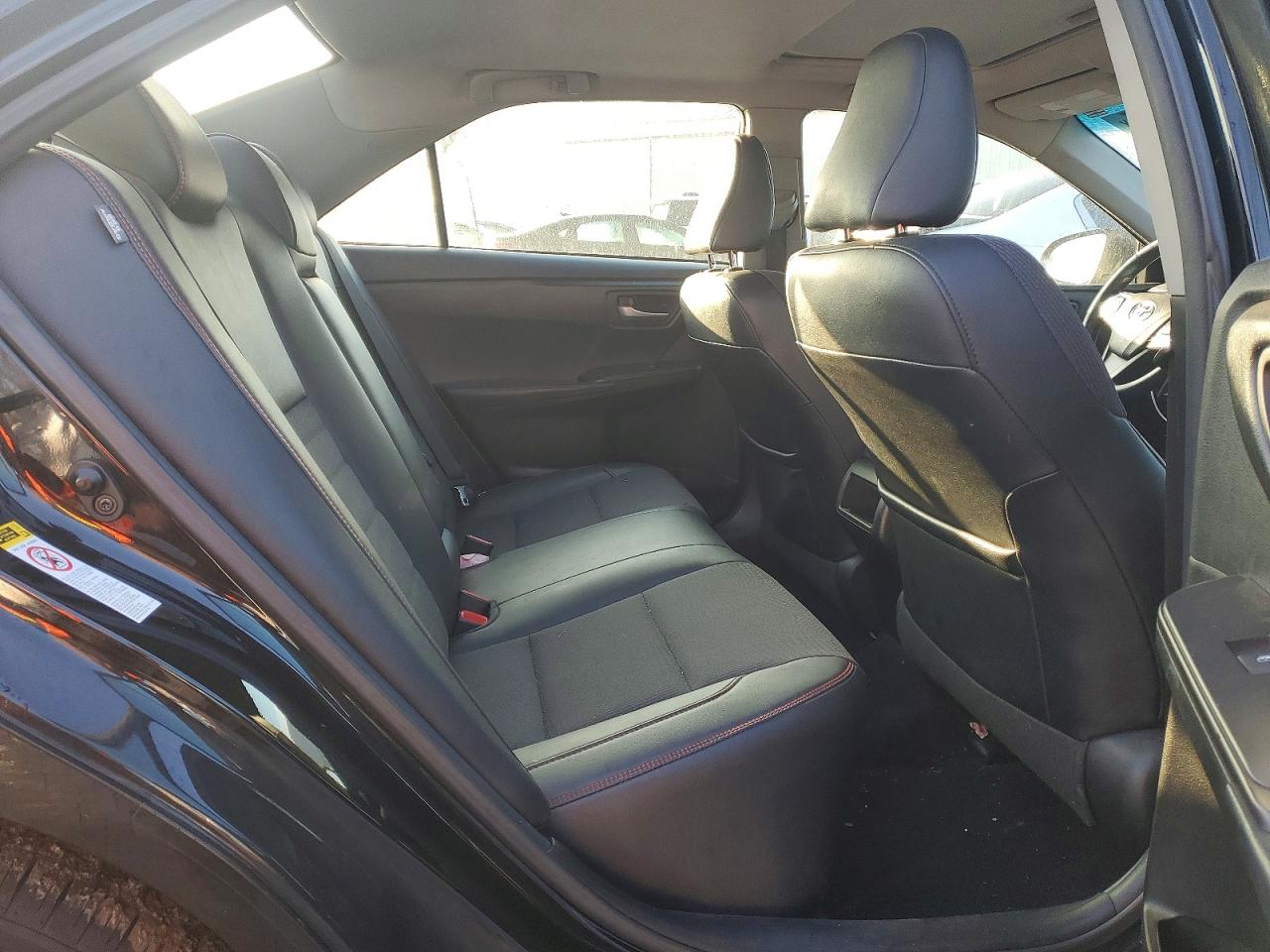 2017 TOYOTA CAMRY LE photo 19