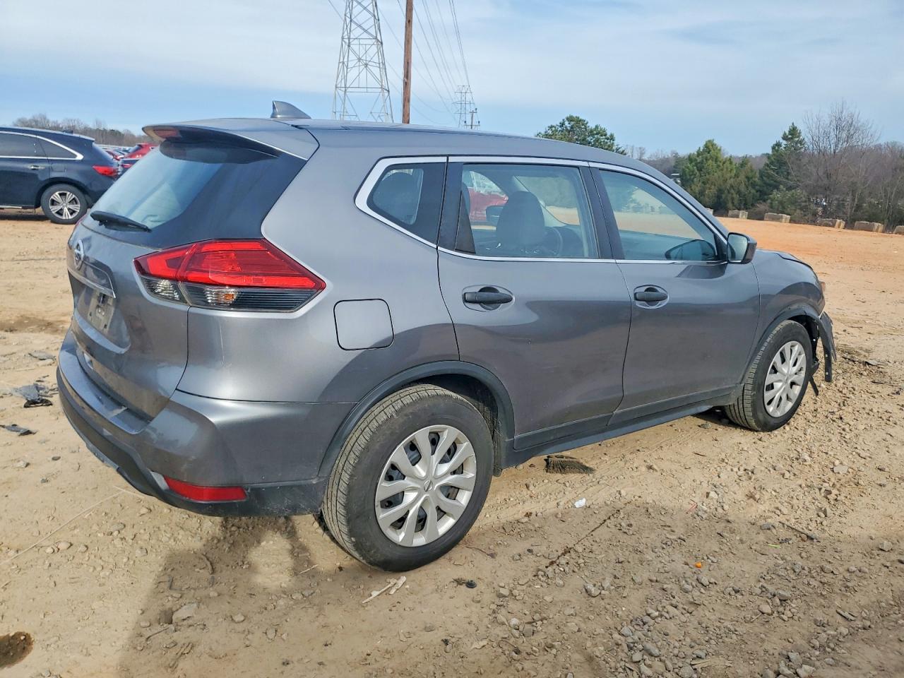 2017 NISSAN ROGUE S photo 3