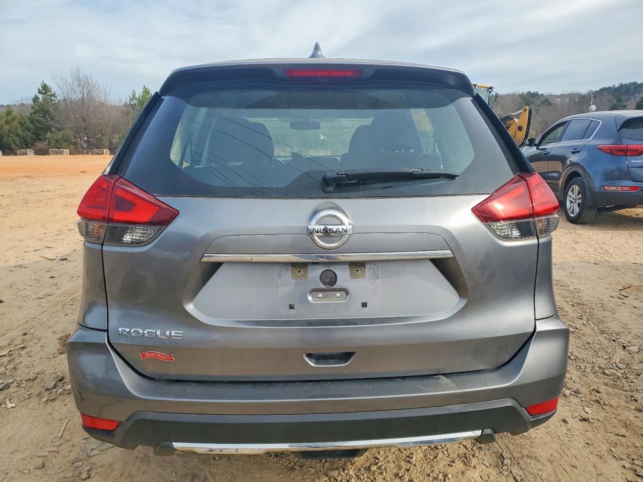 2017 NISSAN ROGUE S photo 6