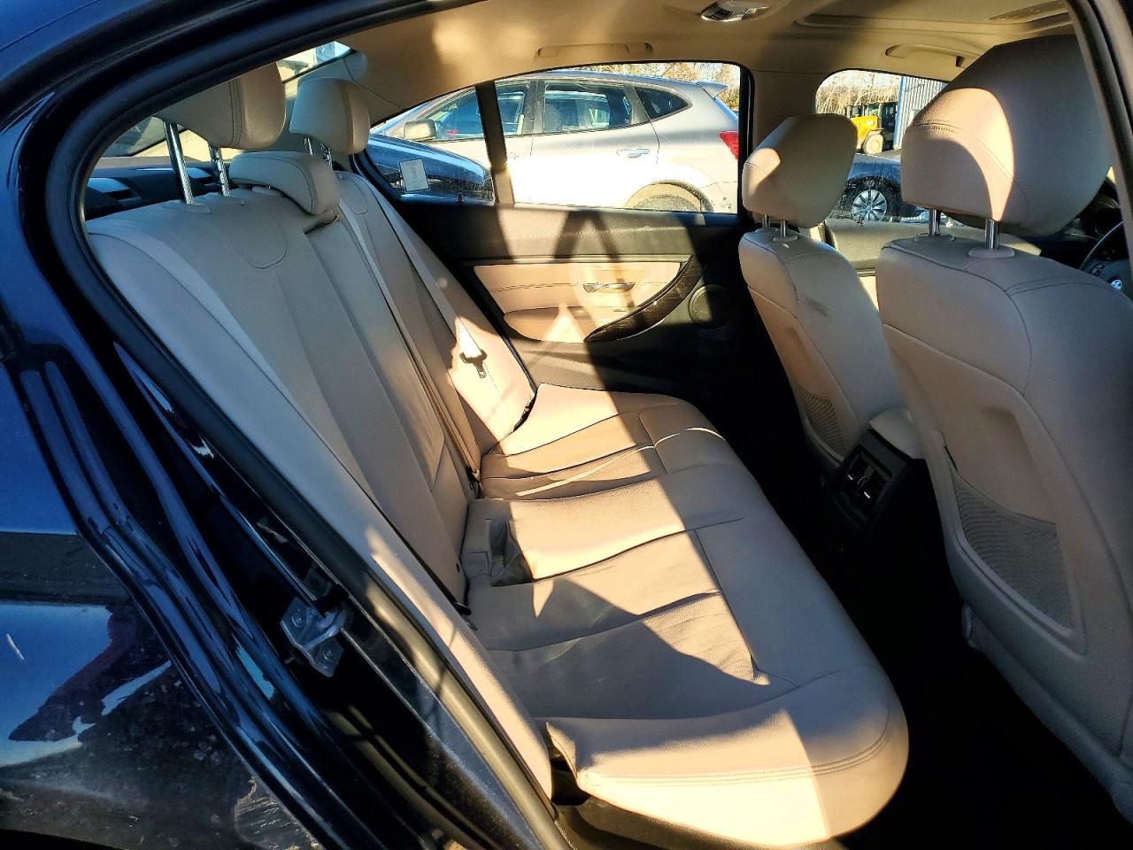 2015 BMW 320 I XDRIVE photo 10