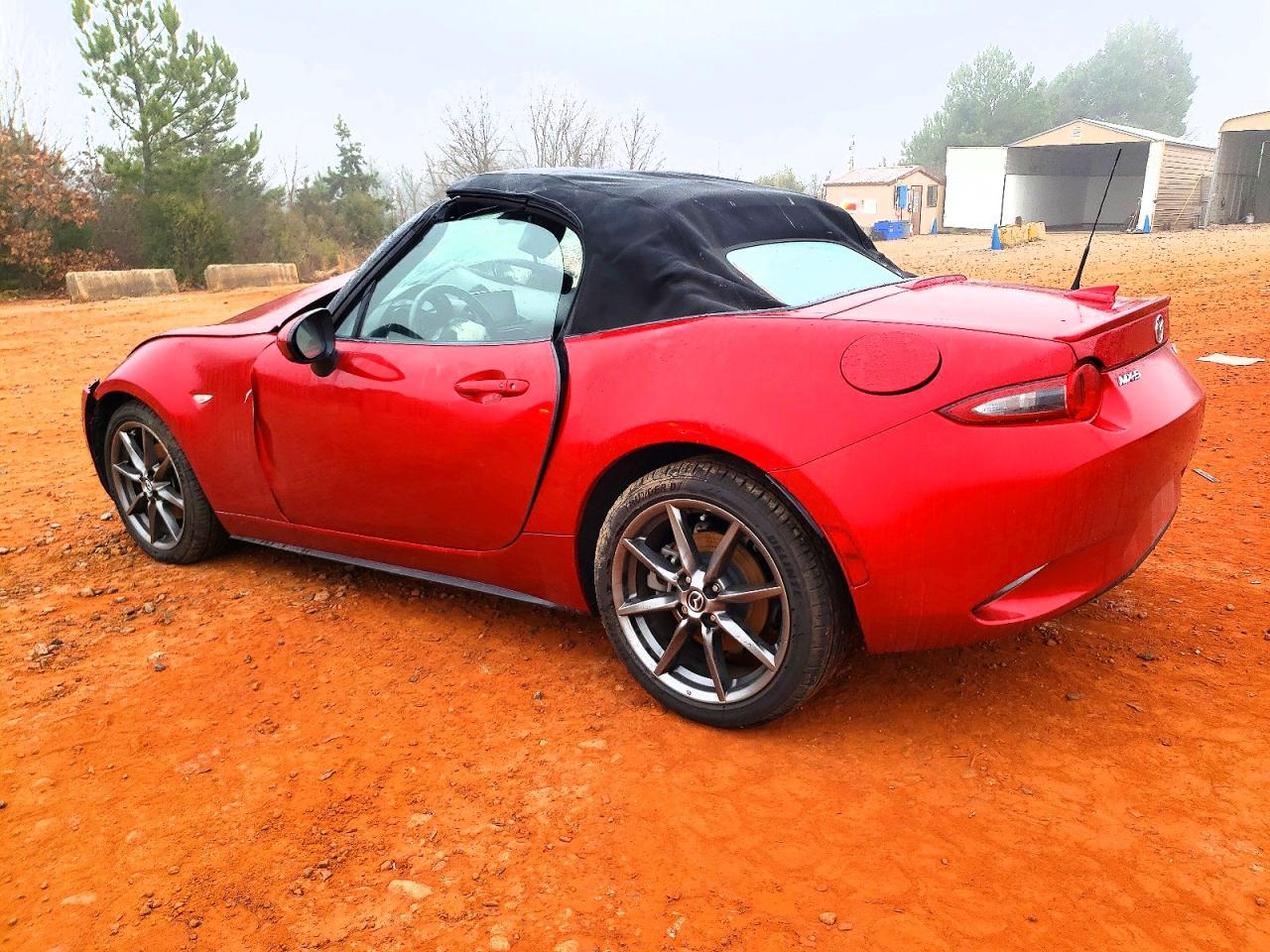 2017 MAZDA MX-5 MIATA GRAND TOURING photo 2